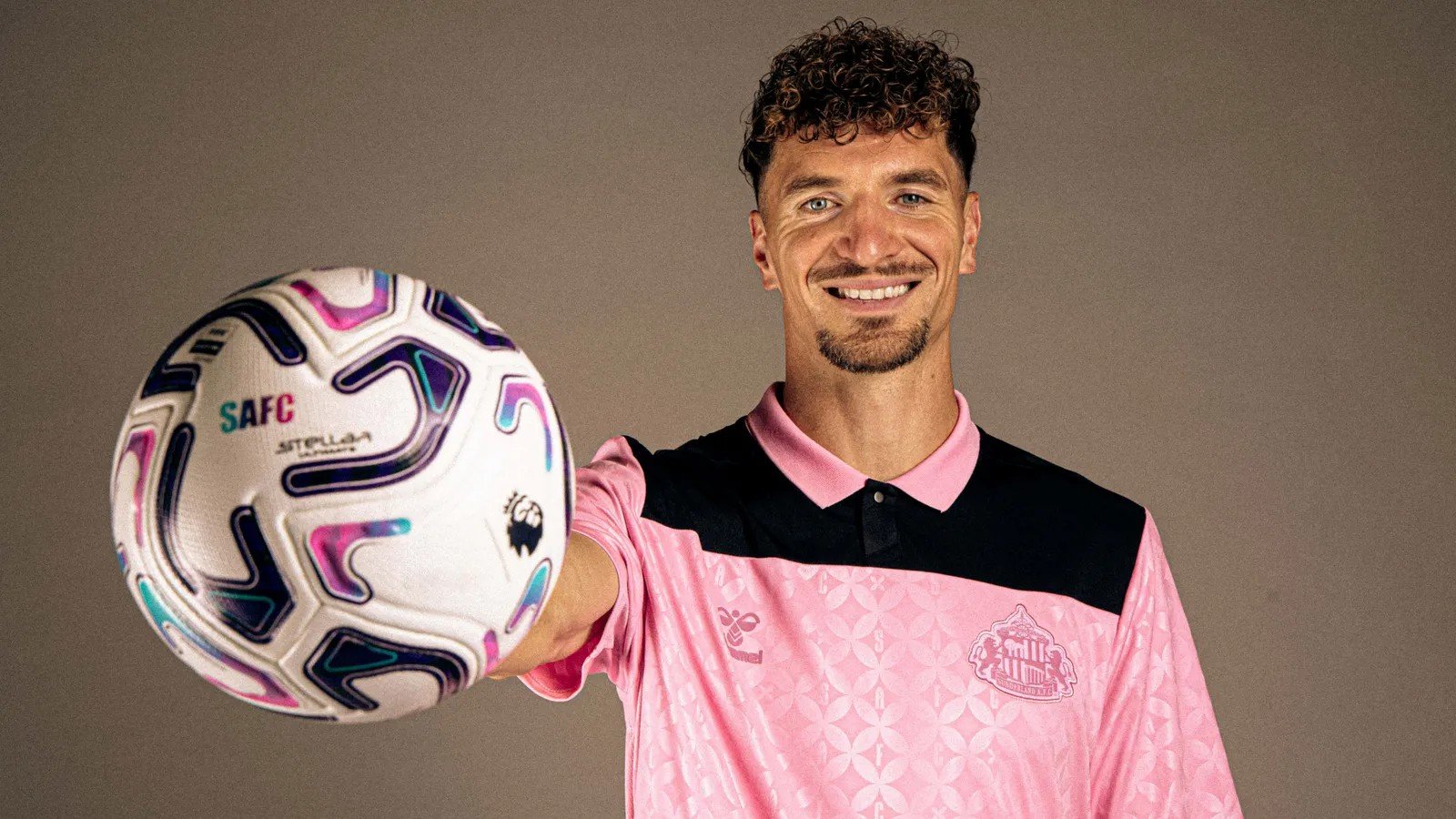 Campo Aberto/"Experiência da Copa no Sunderland: Thomas Meunier assina até 2028 com os Black Cats!"